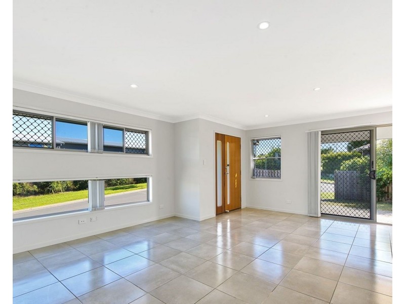 1 Hillsborough Place, Pimpama QLD 4209