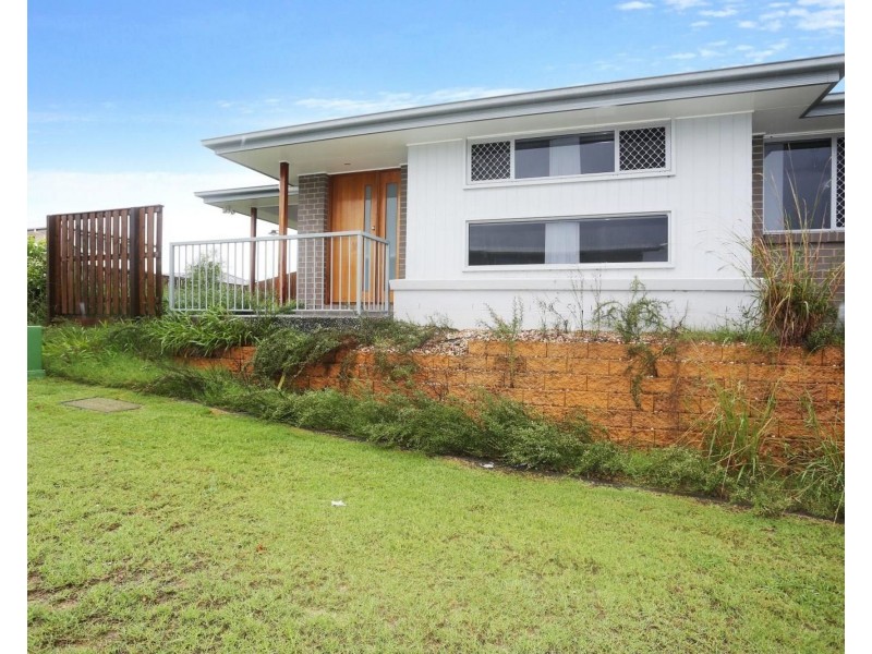 1 Hillsborough Place, Pimpama QLD 4209