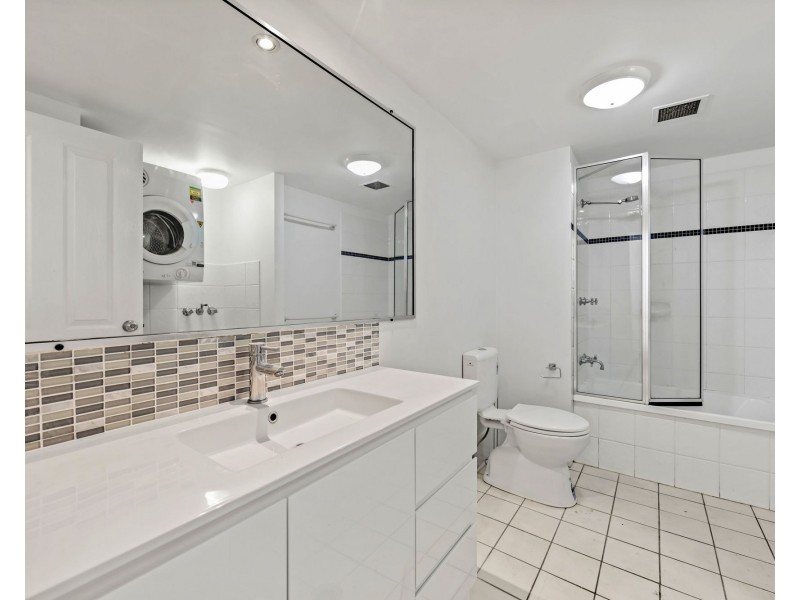 10/132 High Street, Southport QLD 4215