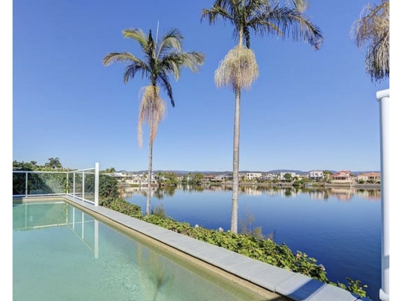 7 Notre Dame Court, Varsity Lakes QLD 4227