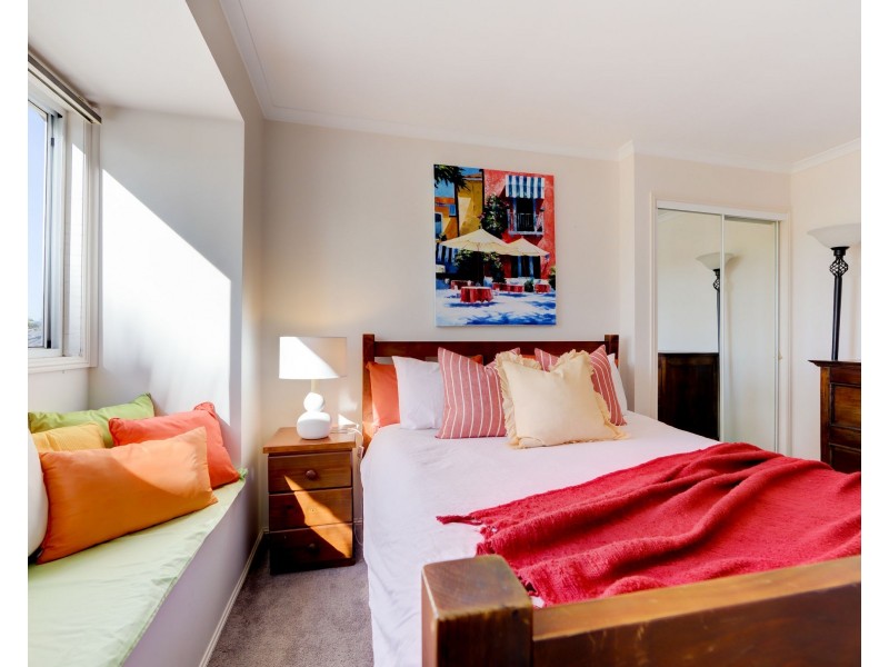 7 Notre Dame Court, Varsity Lakes QLD 4227