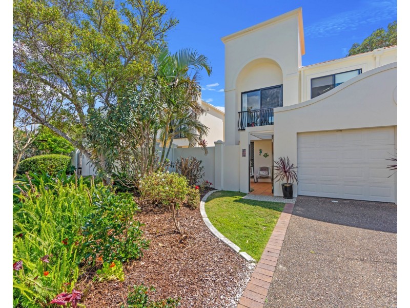 52/60-76 Caseys Road, Hope Island QLD 4212