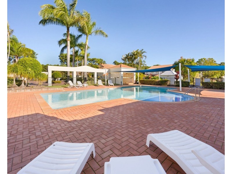 52/60-76 Caseys Road, Hope Island QLD 4212