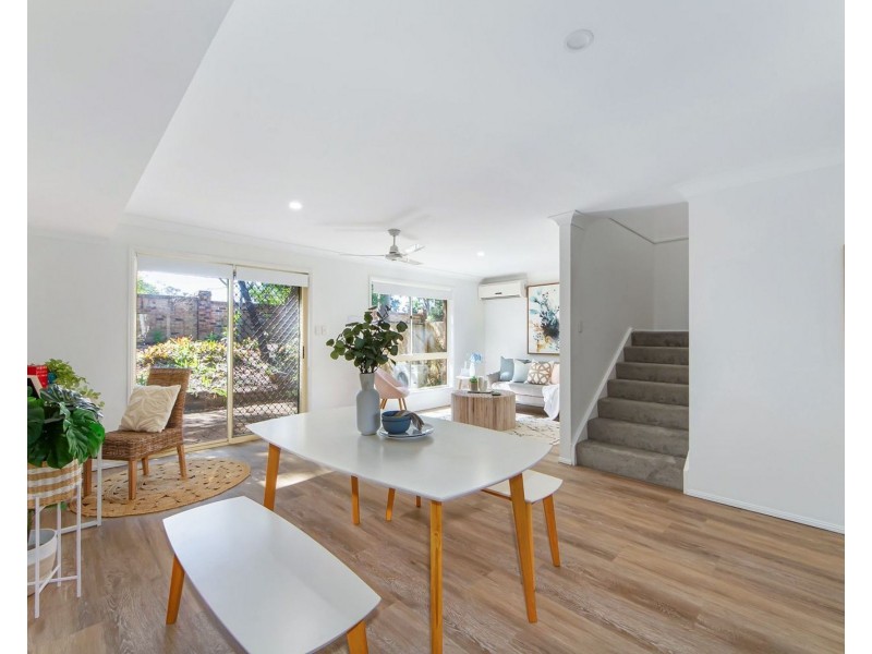 2/503 Pine Ridge Road, Biggera Waters QLD 4216