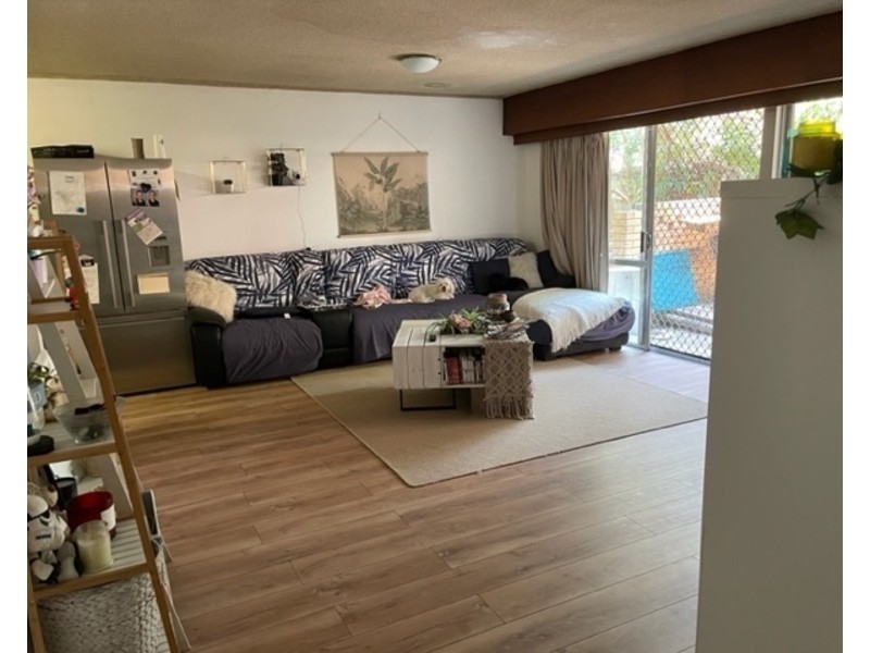 1/13 Surf Parade, Broadbeach QLD 4218