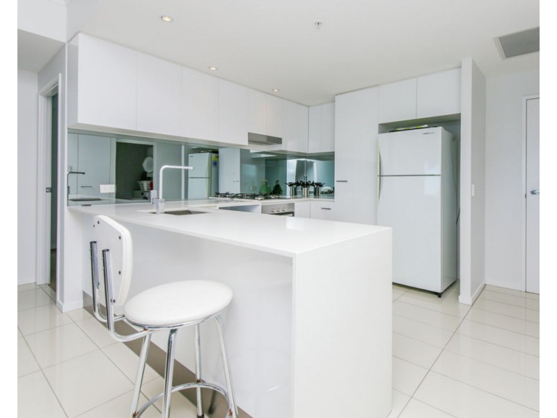 720/19 Imperial Parade, Labrador QLD 4215