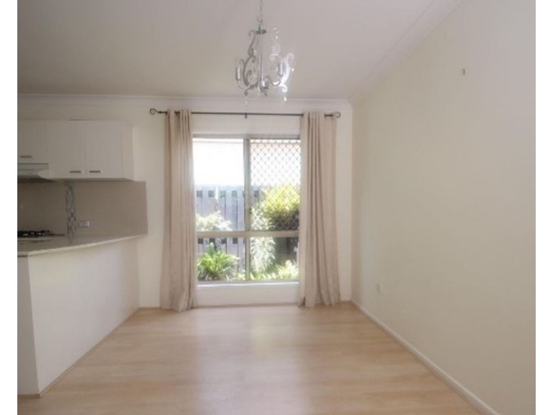 2/4 Woollahra Court, Varsity Lakes QLD 4227