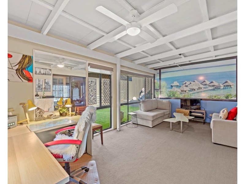 36 Dellwood Circuit, Molendinar QLD 4214