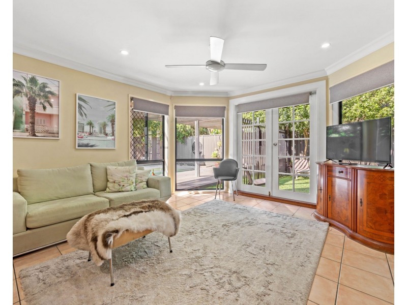 36 Dellwood Circuit, Molendinar QLD 4214