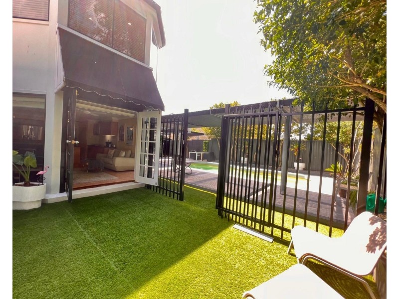 36 Dellwood Circuit, Molendinar QLD 4214