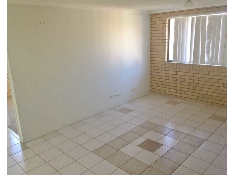 2/1 Manila Street, Beenleigh QLD 4207