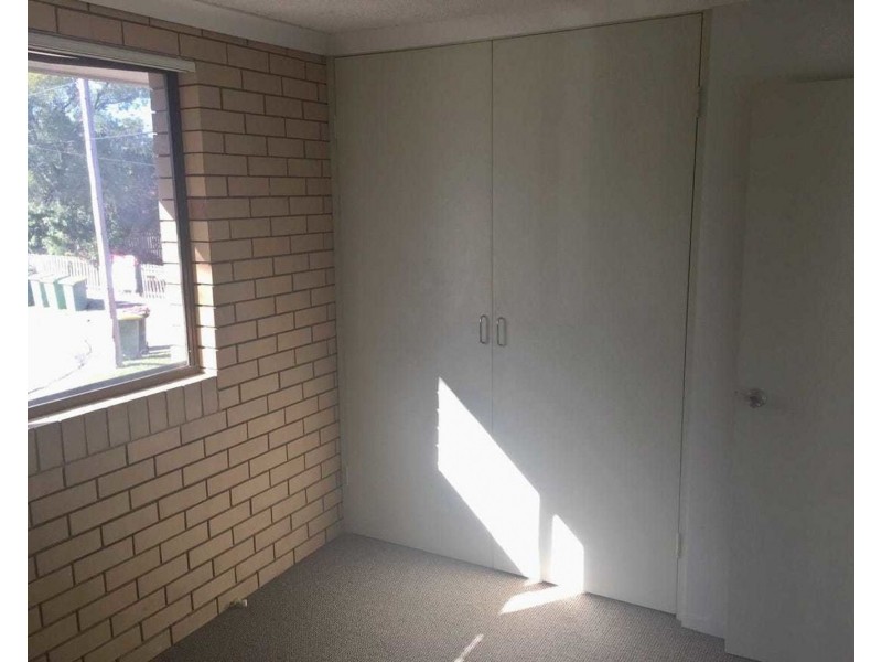 2/1 Manila Street, Beenleigh QLD 4207