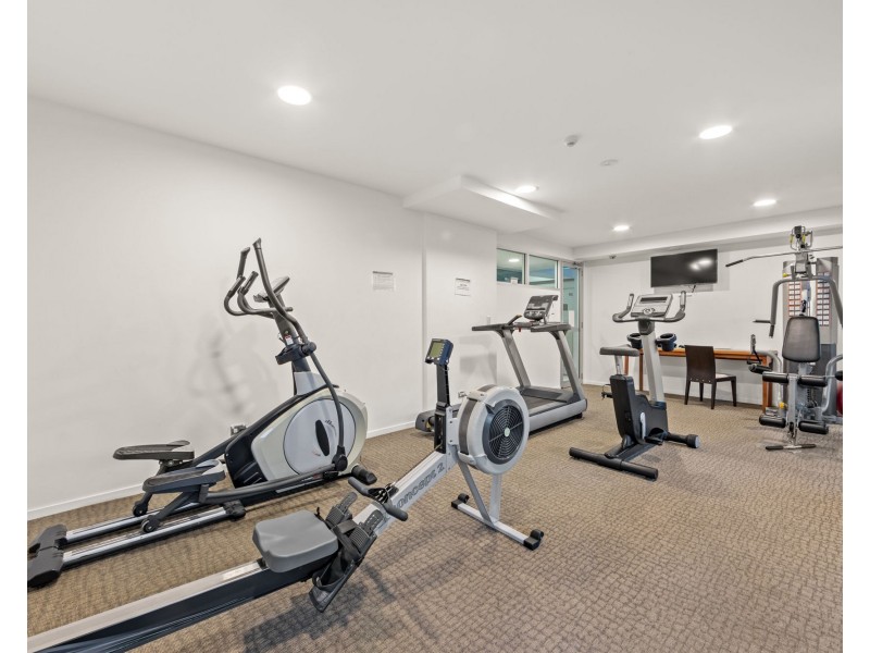 46/53 Darrambal Street, Surfers Paradise QLD 4217