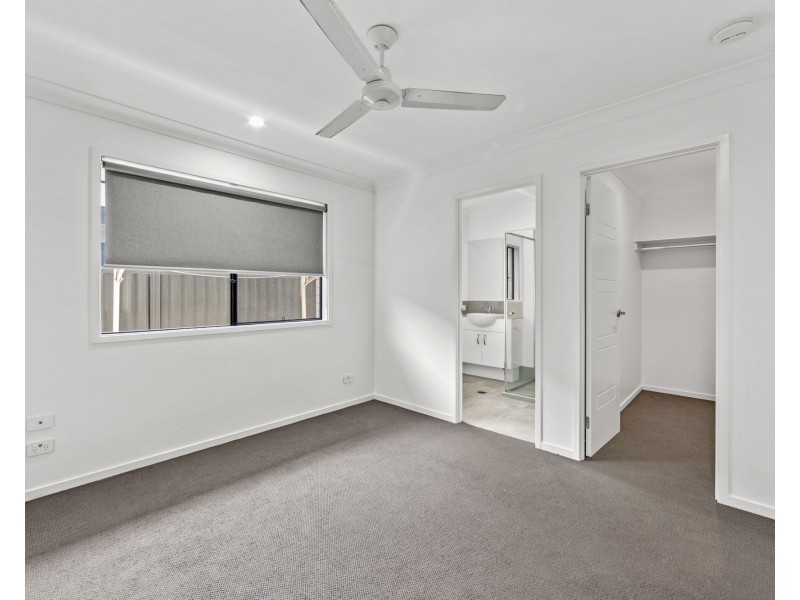 123 Fairbourne Terrace, Pimpama QLD 4209