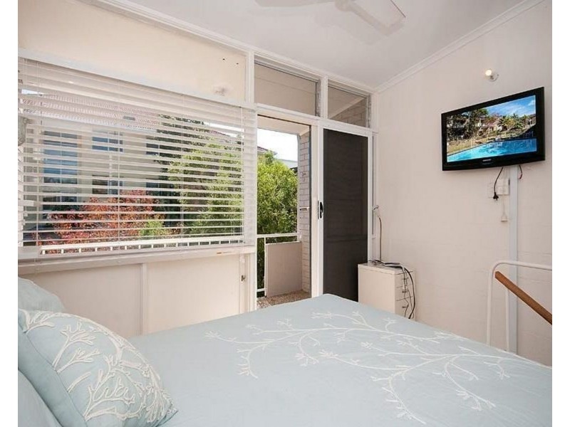 4/2309 Gold Coast Highway, Mermaid Beach QLD 4218