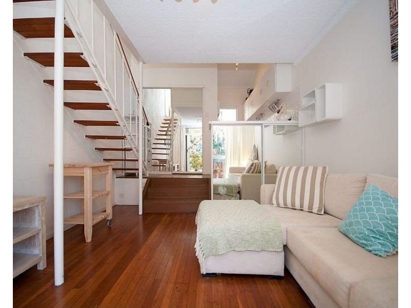 4/2309 Gold Coast Highway, Mermaid Beach QLD 4218