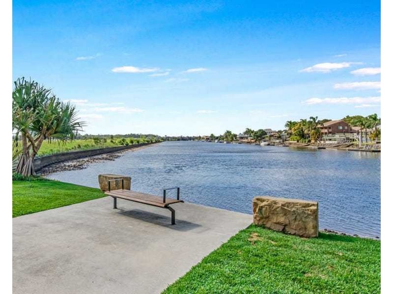 31108/5 Harbour Side Court, Biggera Waters QLD 4216