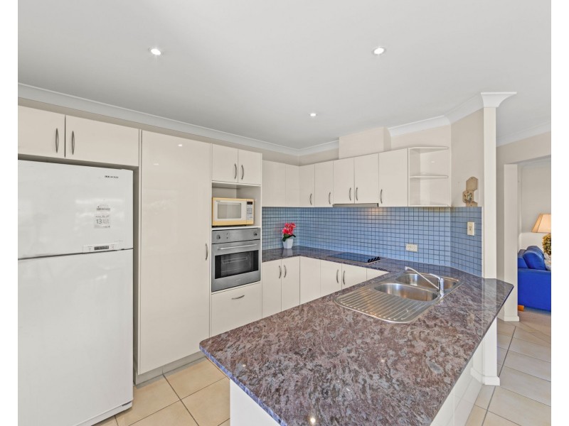 9/11 Eden Court, Nerang QLD 4211