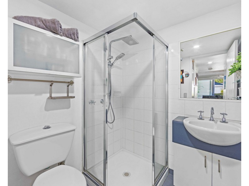 1/193 Surf Parade, Surfers Paradise QLD 4217