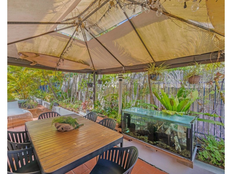 1/193 Surf Parade, Surfers Paradise QLD 4217