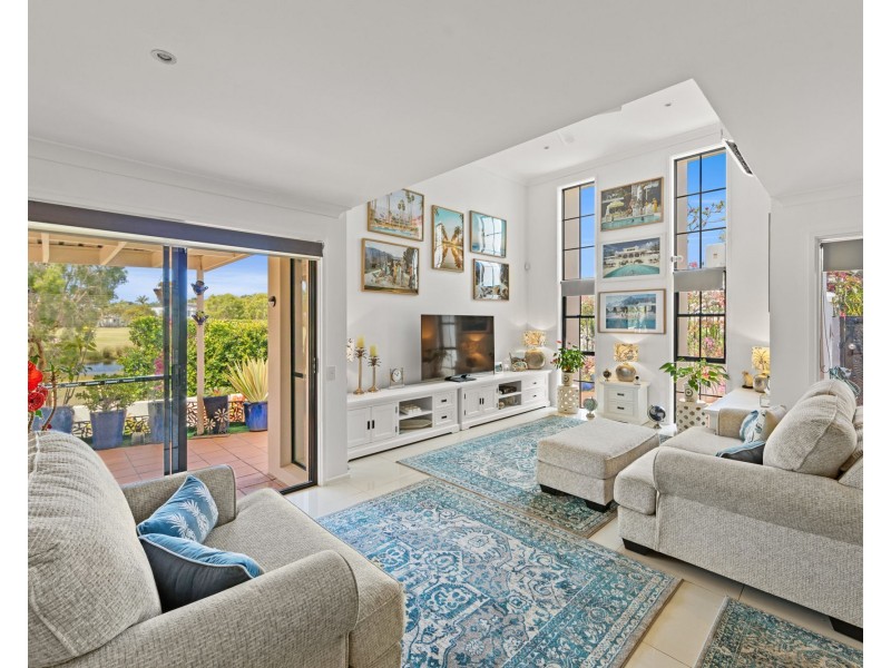54/60-76 Caseys Road, Hope Island QLD 4212