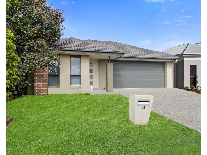 39 Denham Circuit, Willow Vale QLD 4209