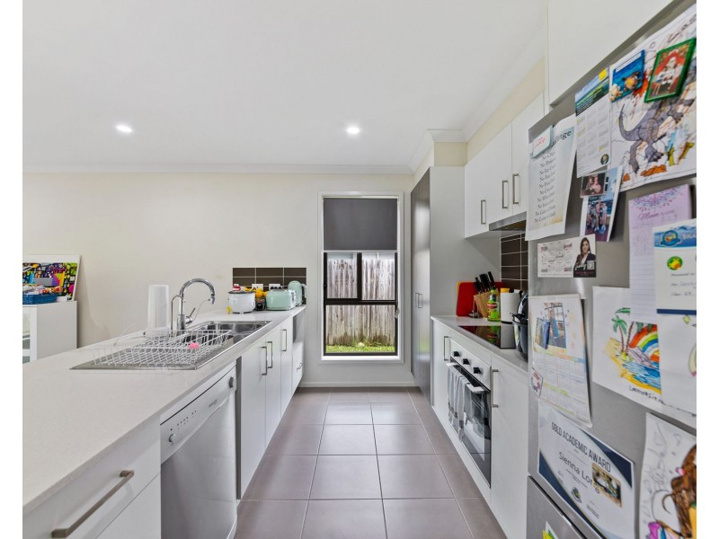 39 Denham Circuit, Willow Vale QLD 4209
