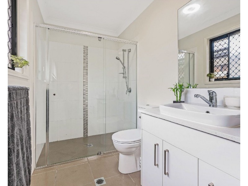 2/21 Salzburg Road, Pimpama QLD 4209