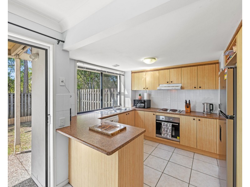 33/1 Hervey Street, Pacific Pines QLD 4211