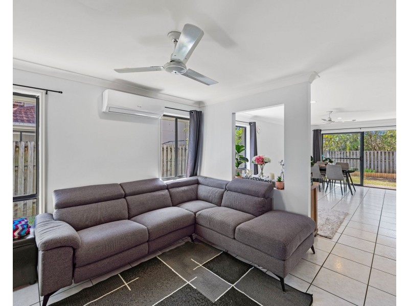 33/1 Hervey Street, Pacific Pines QLD 4211