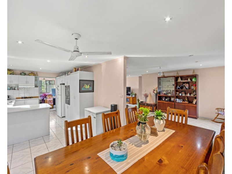 9 Vaughan Drive, Ormeau QLD 4208