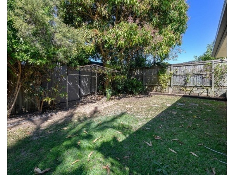 4 Baxter Court, Arundel QLD 4214