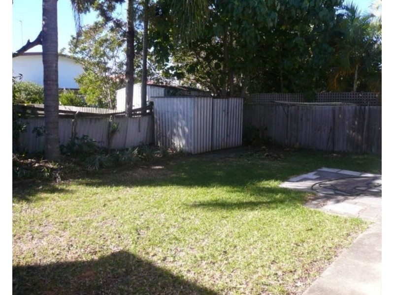 2/55 Albion Avenue, Miami QLD 4220