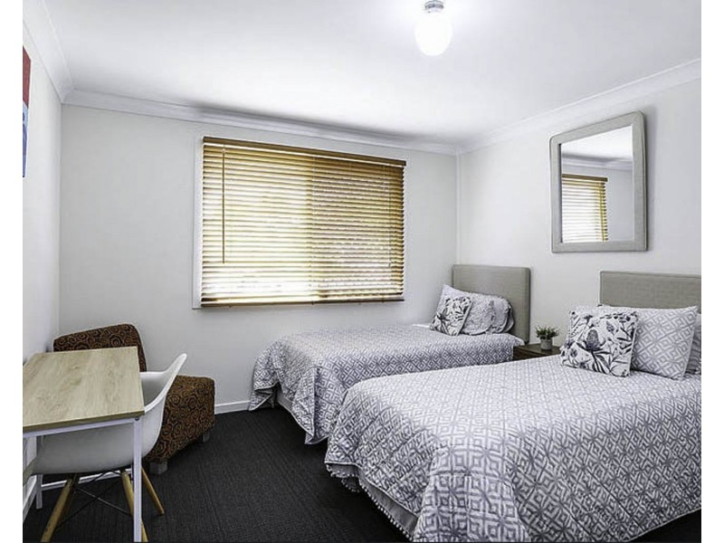 38 Numeralla Avenue, Ashmore QLD 4214
