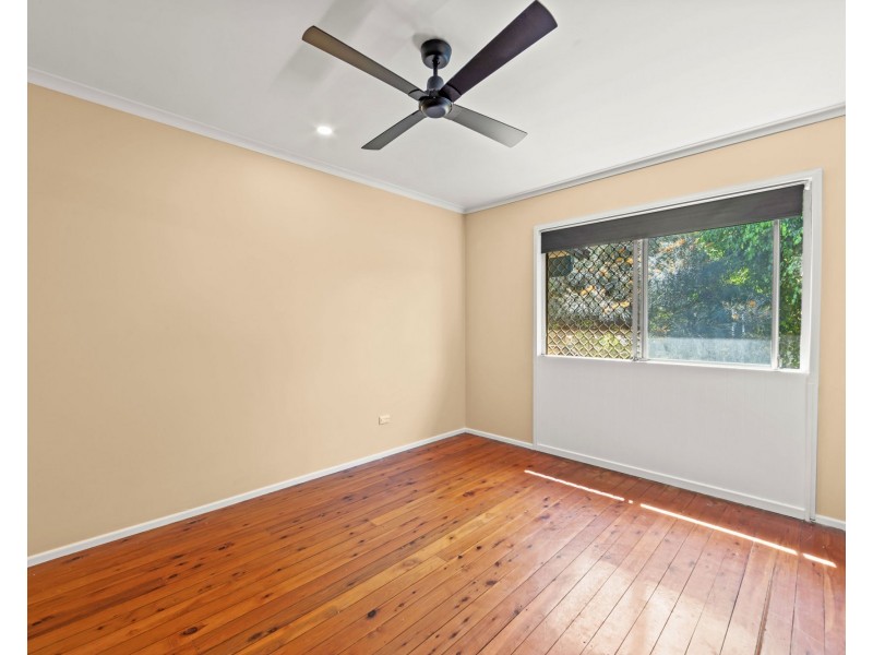 2 Paradise Street, Nerang QLD 4211