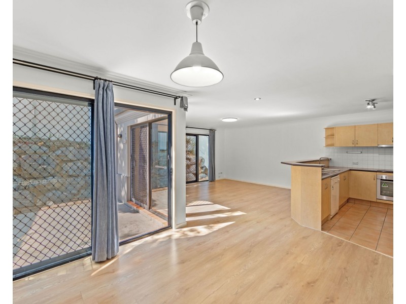 3/59 Eugaree Street, Southport QLD 4215