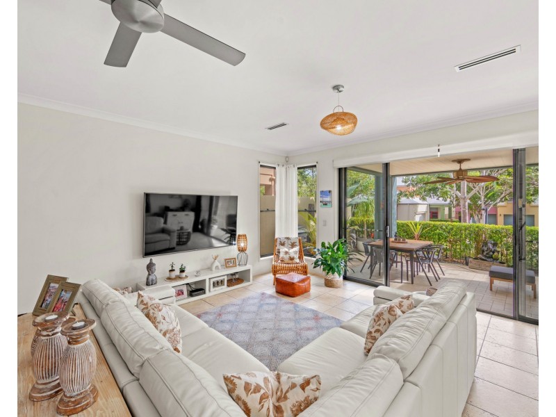 3102 The Boulevard, Carrara QLD 4211