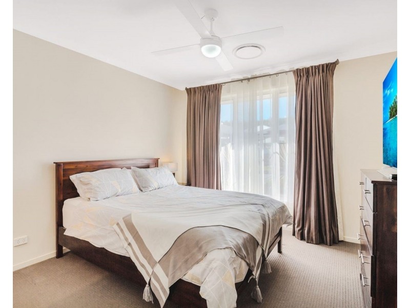 8 Dorretti Circuit, Upper Coomera QLD 4209