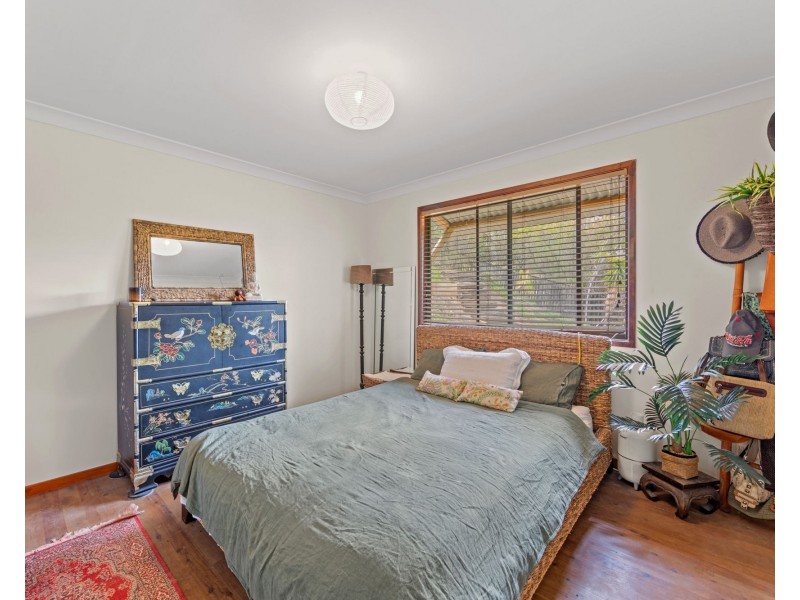 11 Bellona Court, Pacific Pines QLD 4211