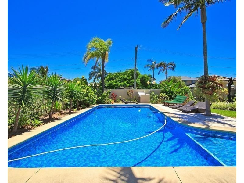3 Rosemont Avenue, Broadbeach Waters QLD 4218