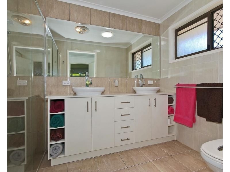 3 Rosemont Avenue, Broadbeach Waters QLD 4218