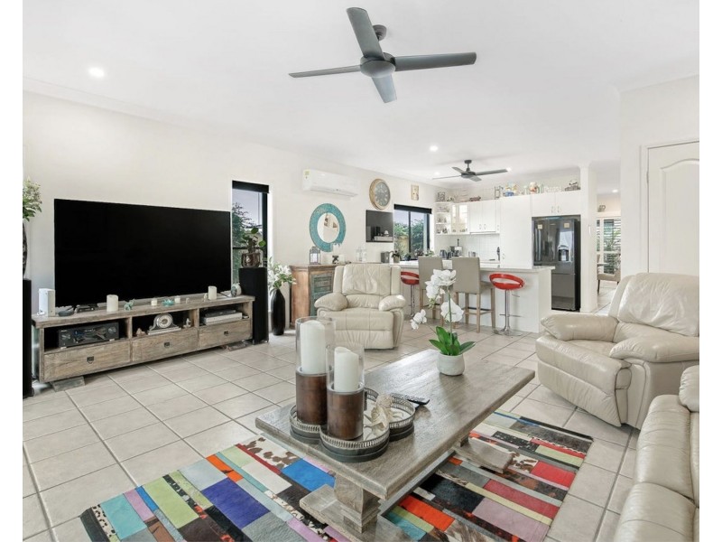 2/281 Bayview Street, Hollywell QLD 4216