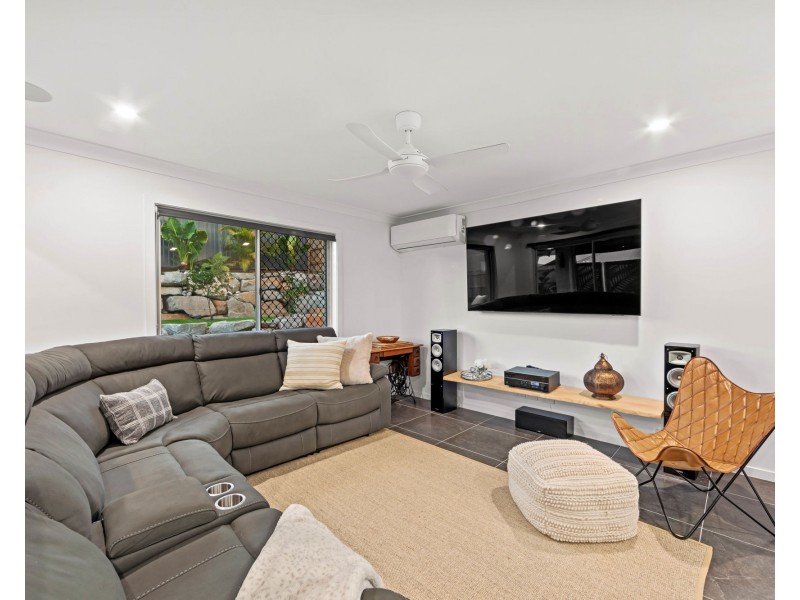 28 Niche Glade Circuit, Maudsland QLD 4210