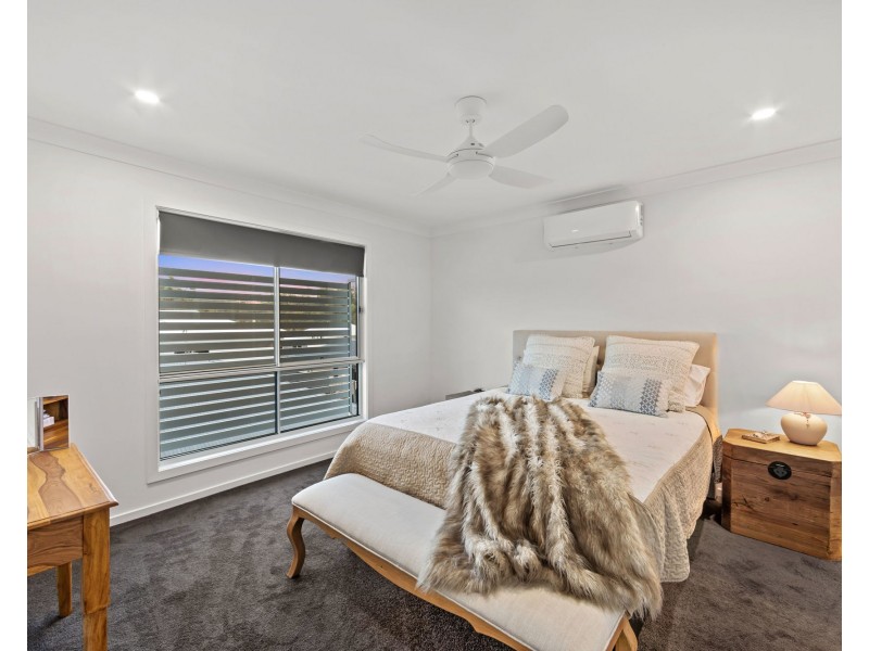 28 Niche Glade Circuit, Maudsland QLD 4210