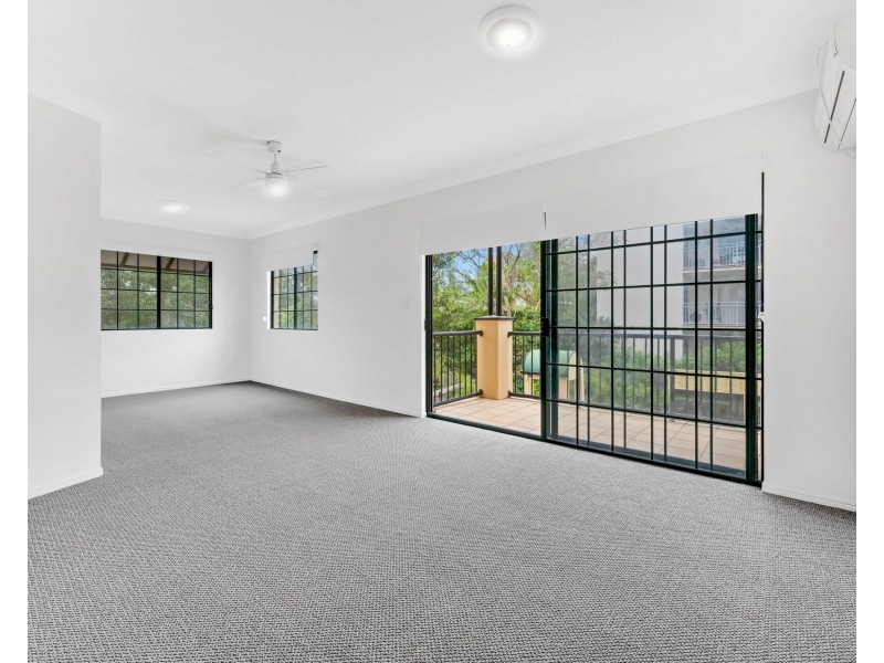 12/152-154 High Street, Southport QLD 4215