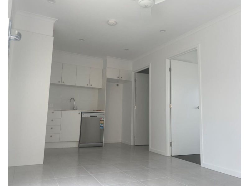 2/24 Chisolm Way, Pimpama QLD 4209
