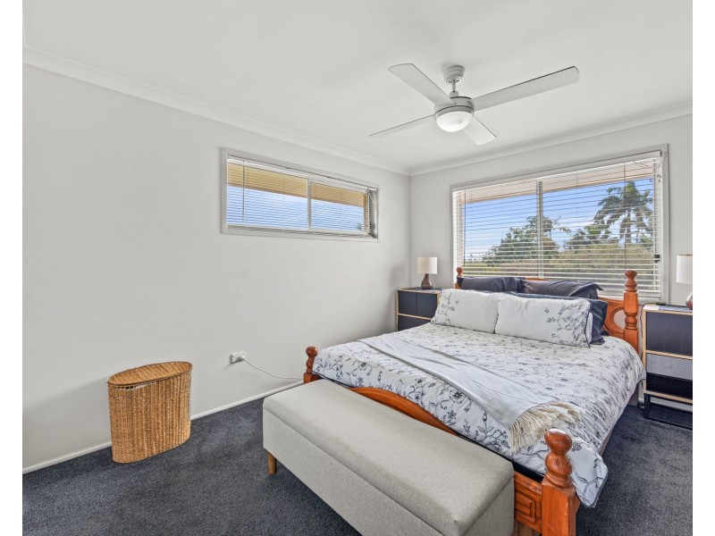 15B Eileen Avenue, Southport QLD 4215