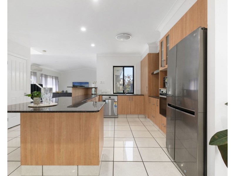 534 Oyster Cove Promenade, Helensvale QLD 4212