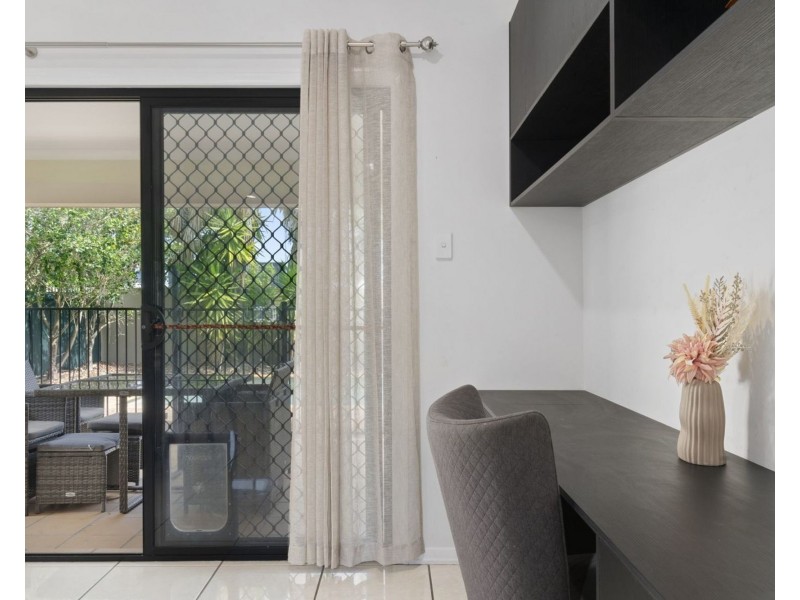 534 Oyster Cove Promenade, Helensvale QLD 4212