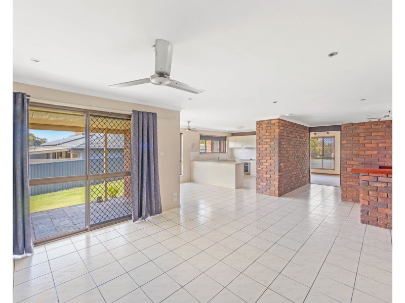 20 Ridgevale Drive, Helensvale QLD 4212